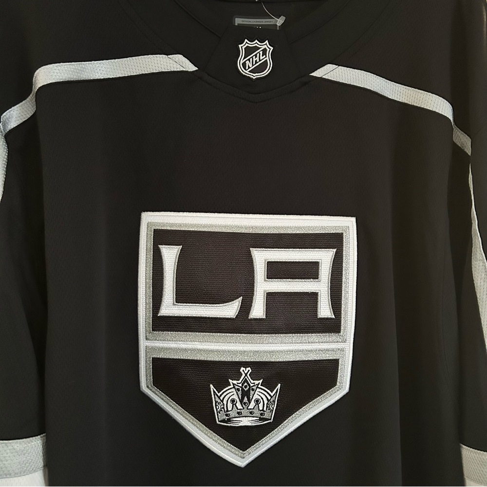 Los Angeles Kings Fanatics Breakaway Jersey, Hockey, NHL - Picture 7 of 7